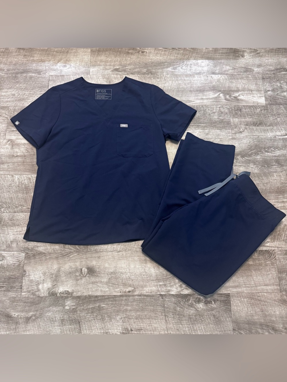 FIGS Set Catarina Top Sz. L Livingston Pants Sz. L/P Navy Blue Womens